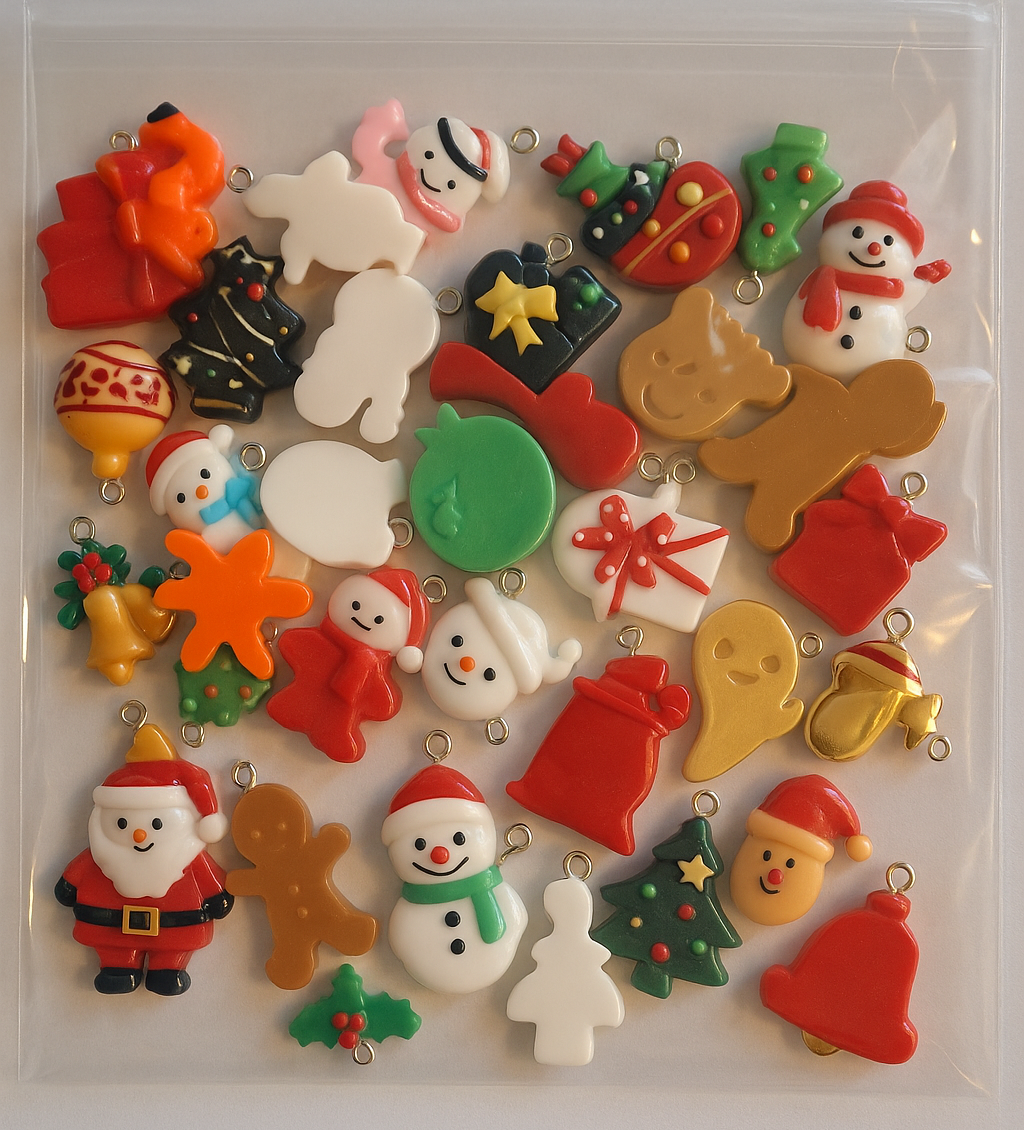Christmas Resin Charms – 30+ pcs Flatback Cabochons